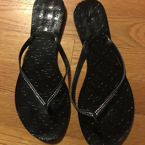 Guess Flip Flops